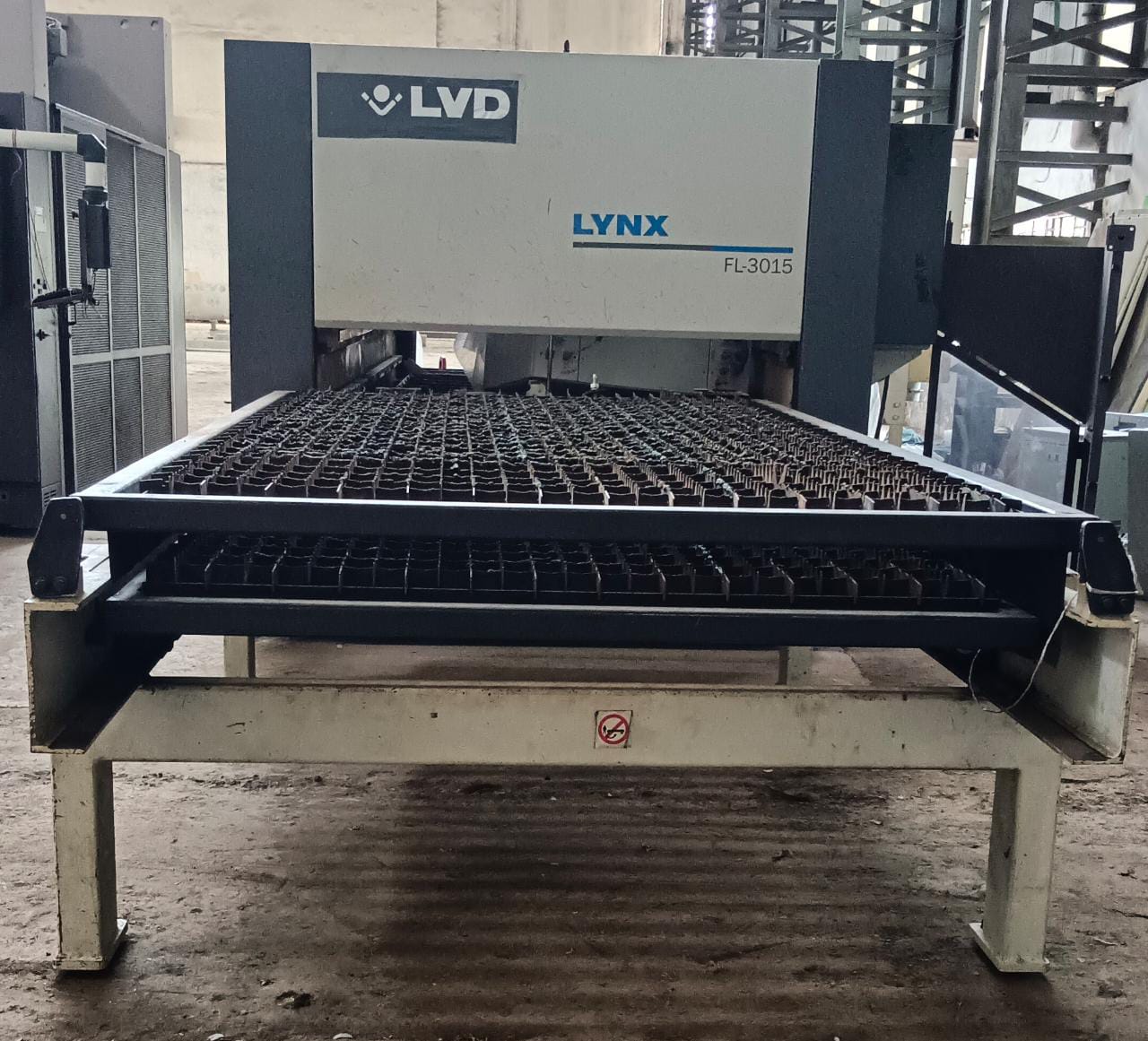 Used LVD Fiber Laser 2015 LYNX FL 3015